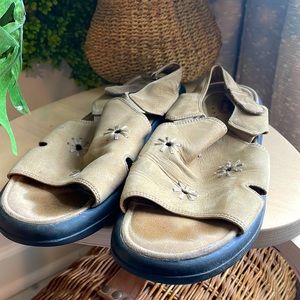 Dr.Scholls Chunky Cut Out Sandals